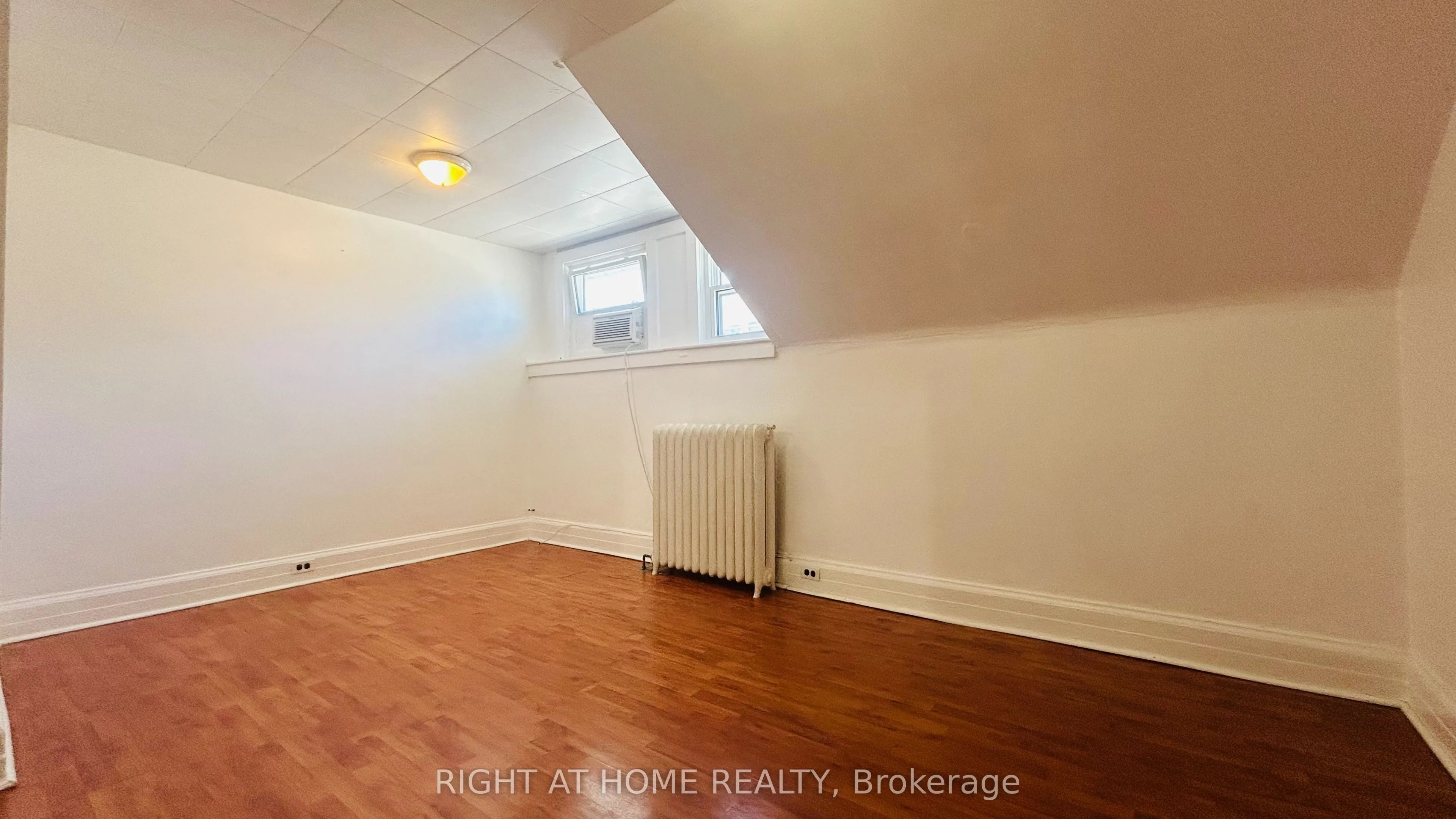 Multiplex For Lease | W12942926