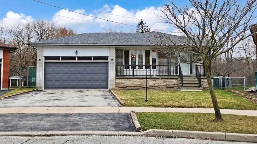 33 Islay Crt
