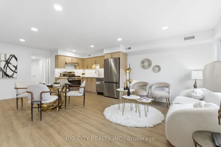 68  Westholme  Avenue, Toronto W02, ON M6P 3B8