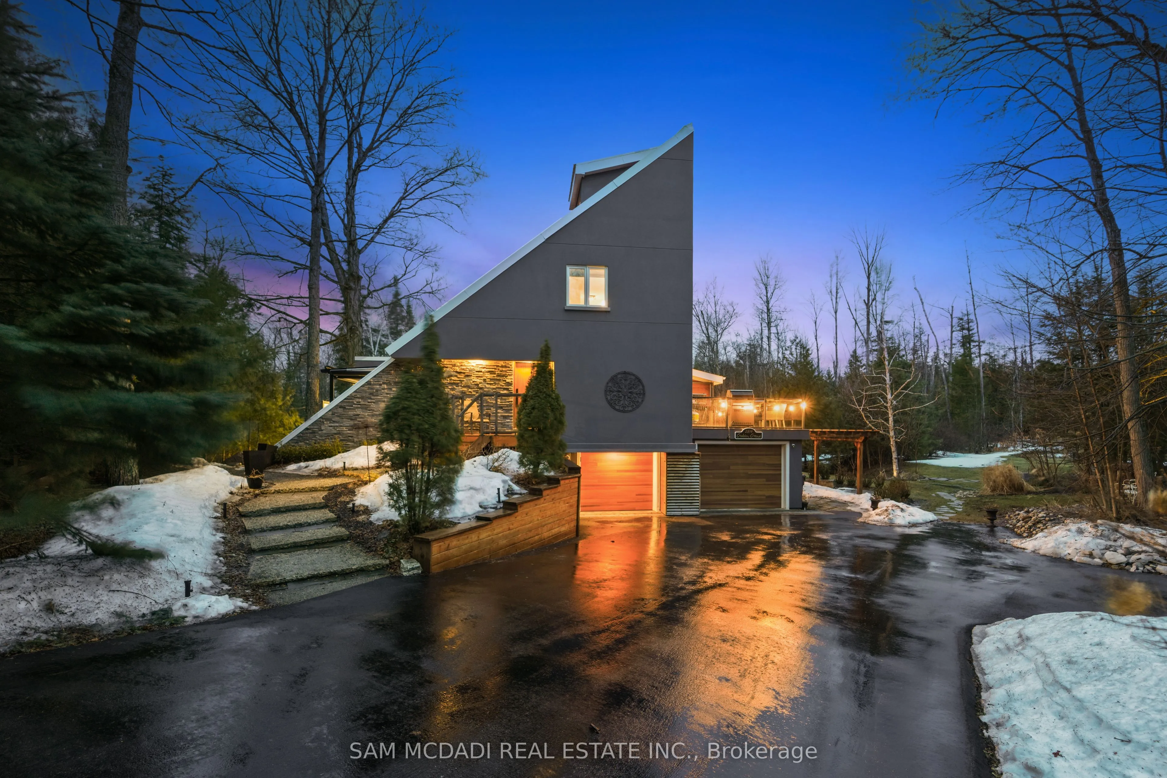 Detached Home For Sale | W12948618