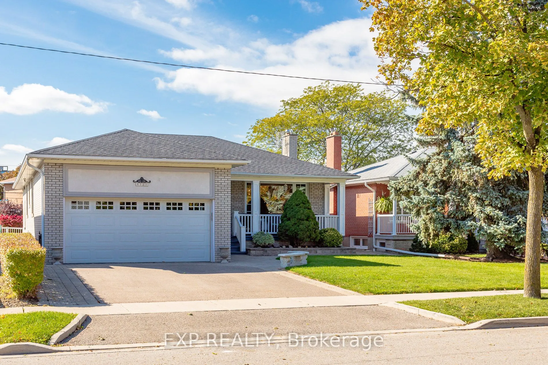 Detached Home For Lease | W12950144