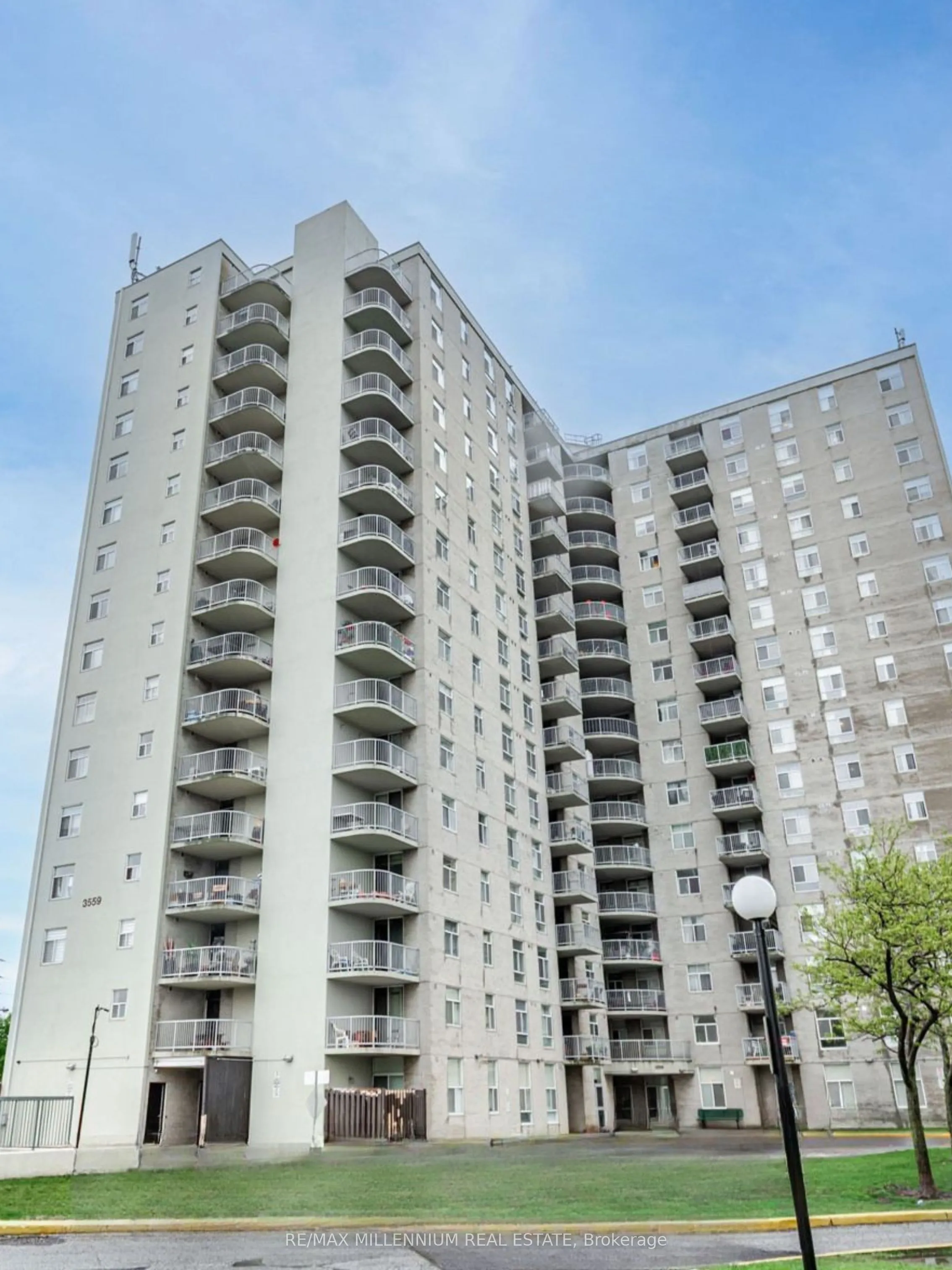 Property For Lease | W12950316
