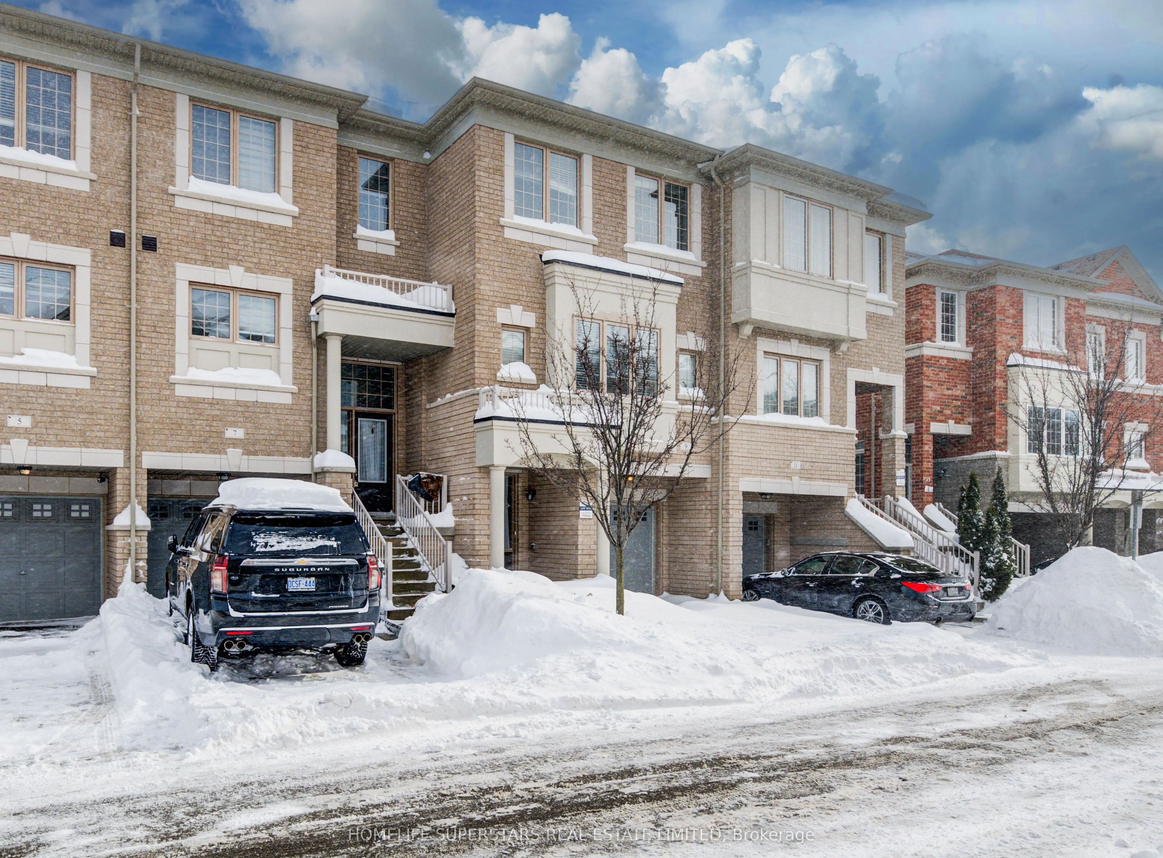 Property For Lease | W12950342