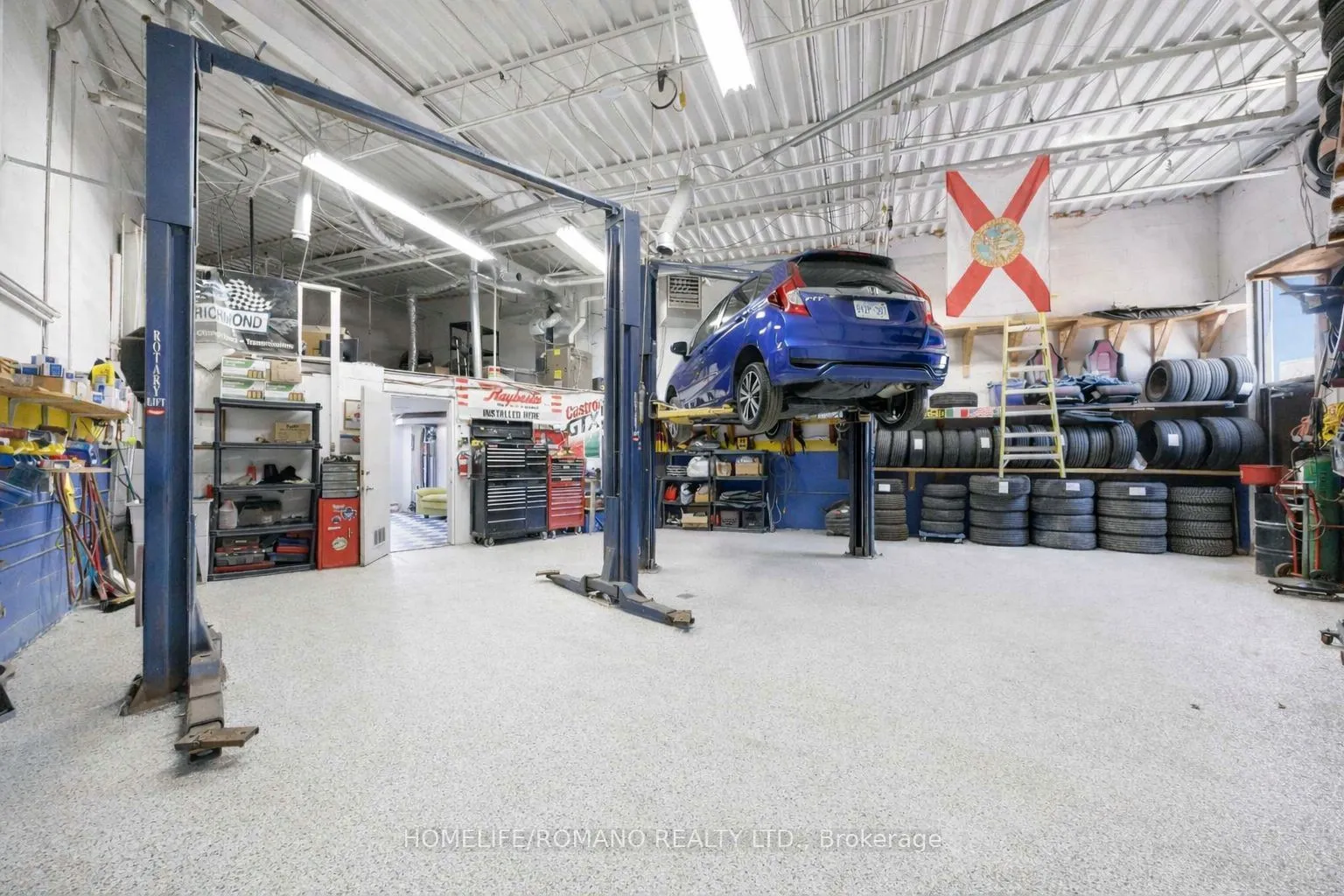Industrial Property For Sale | W12951052