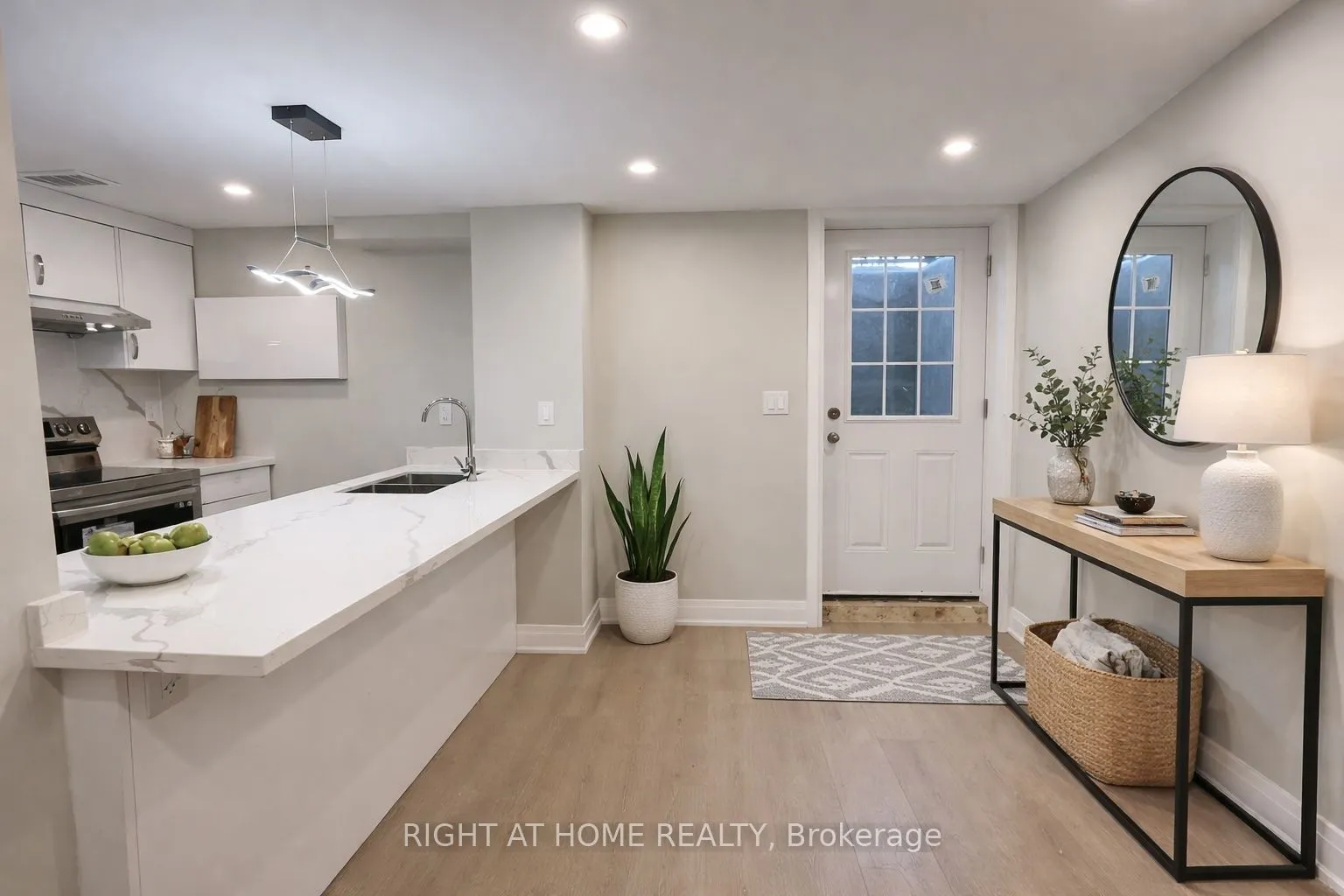 Semi-Detached Home For Lease | W12953542