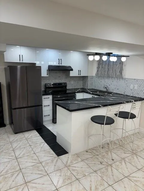 Property For Lease | W12954158