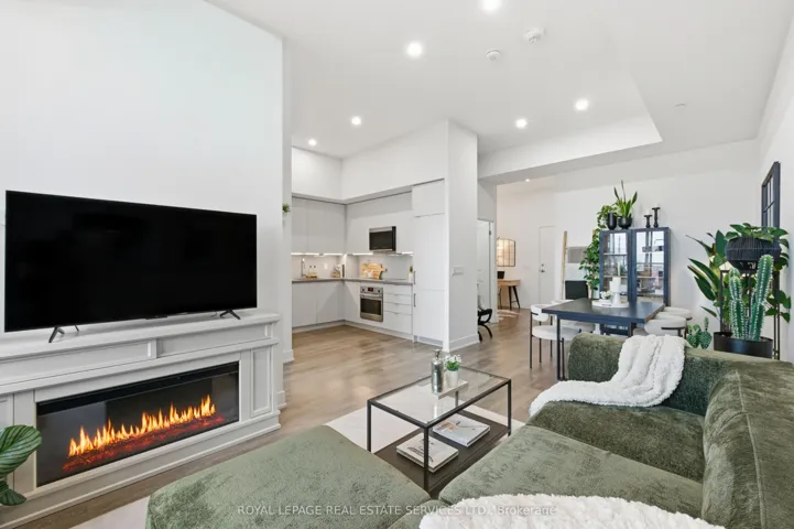 297  Oak Walk  Drive, Oakville, ON L6H 3R6