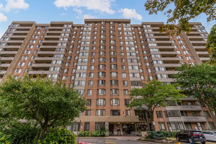 5  Lisa  Street, Brampton, ON L6T 4T4