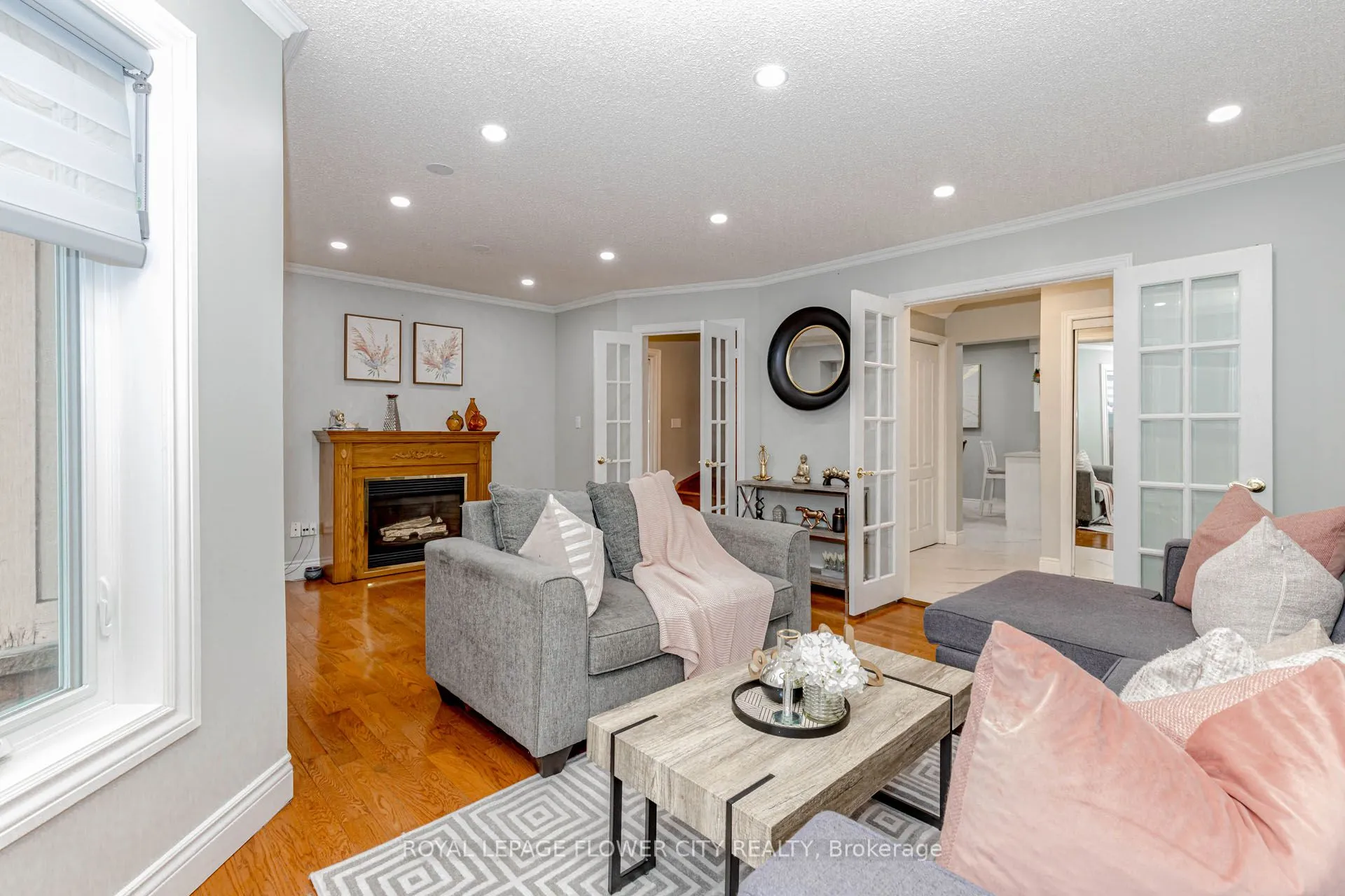 Property For Sale | W12959536