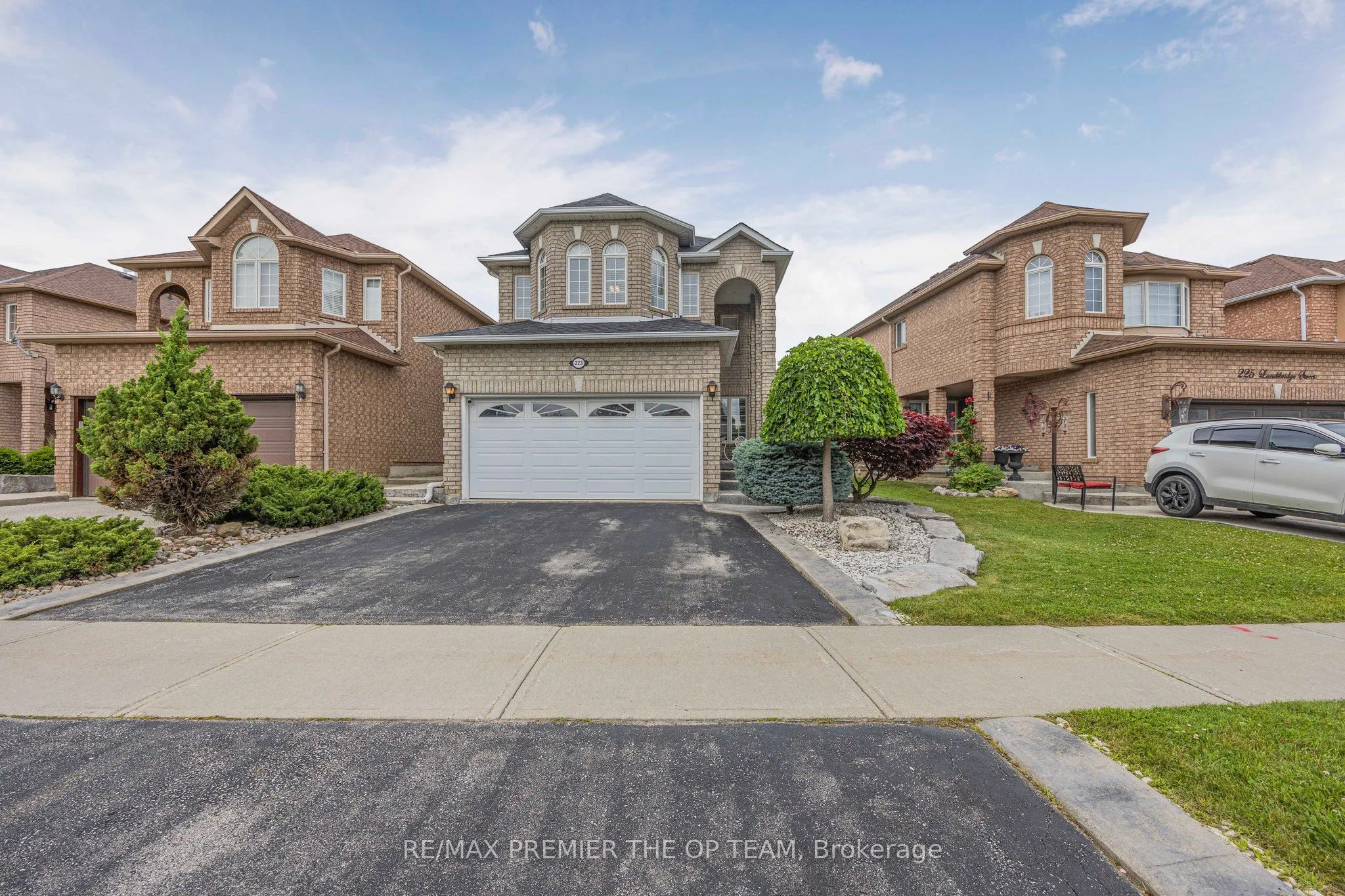 Detached Home For Sale | W12961072