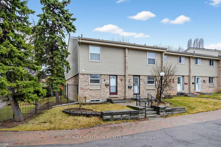 End unit Townhouse