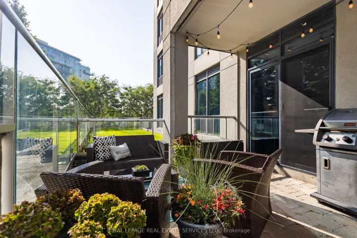 2083  Lake Shore W Boulevard, Toronto W06, ON M8V 4G2