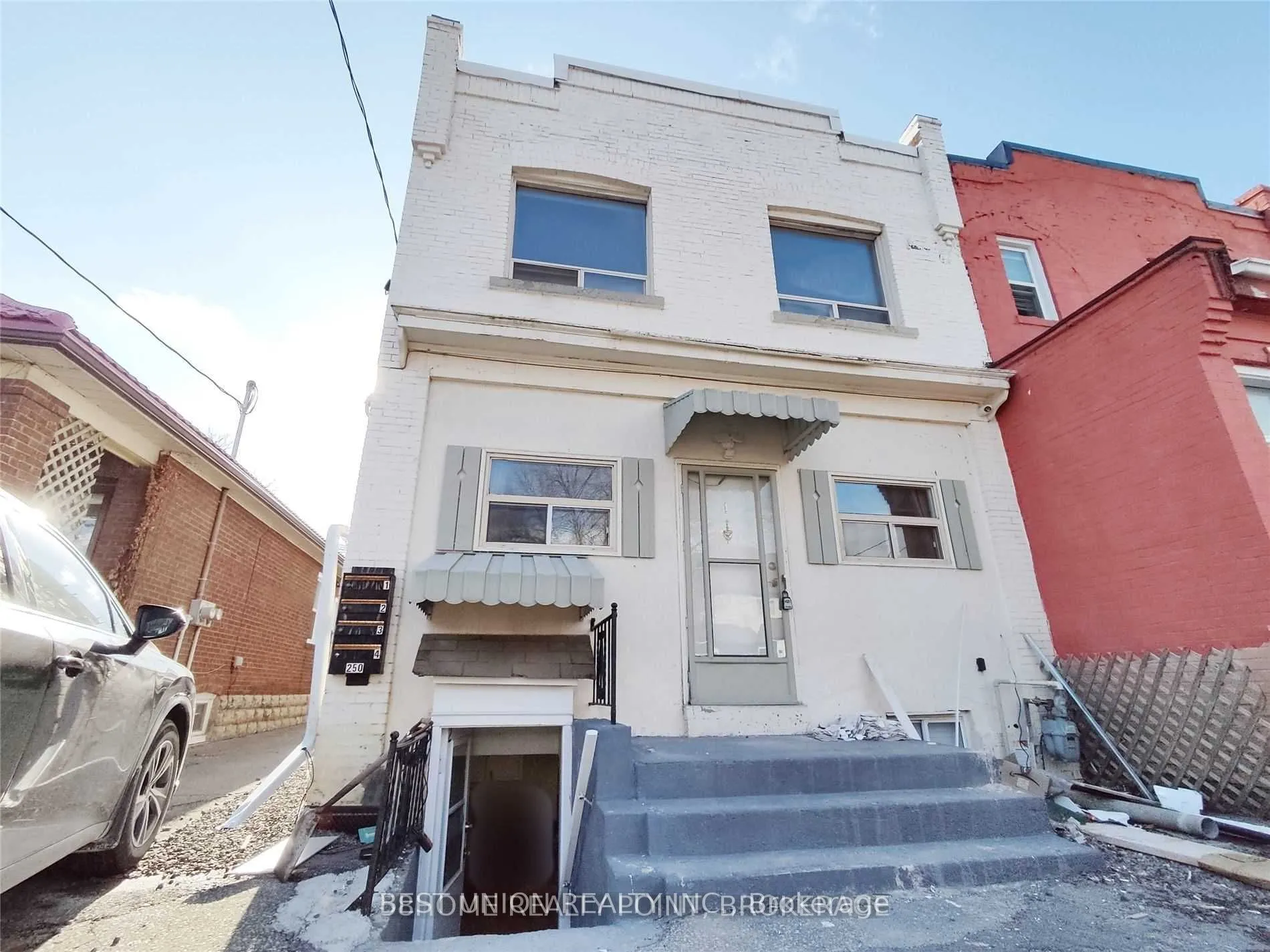 Semi-Detached Home For Lease | W12962200