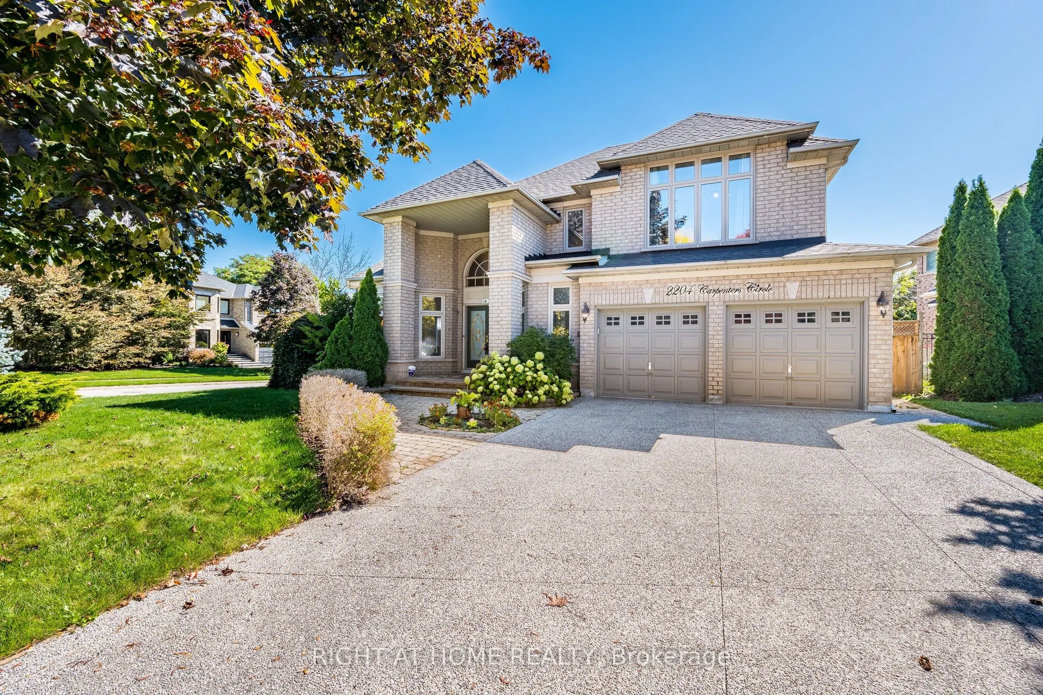 Detached Home For Sale | W12962270