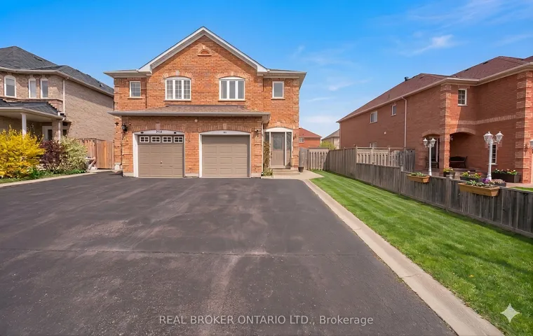 204  Tiller  Trail, Brampton, ON L6X 4T1