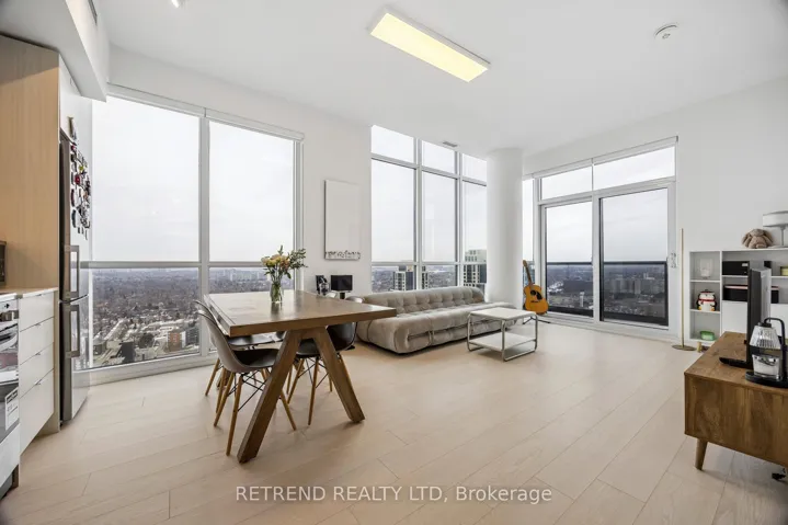 30  Gibbs  Road, Toronto W08, ON M9B 0E4