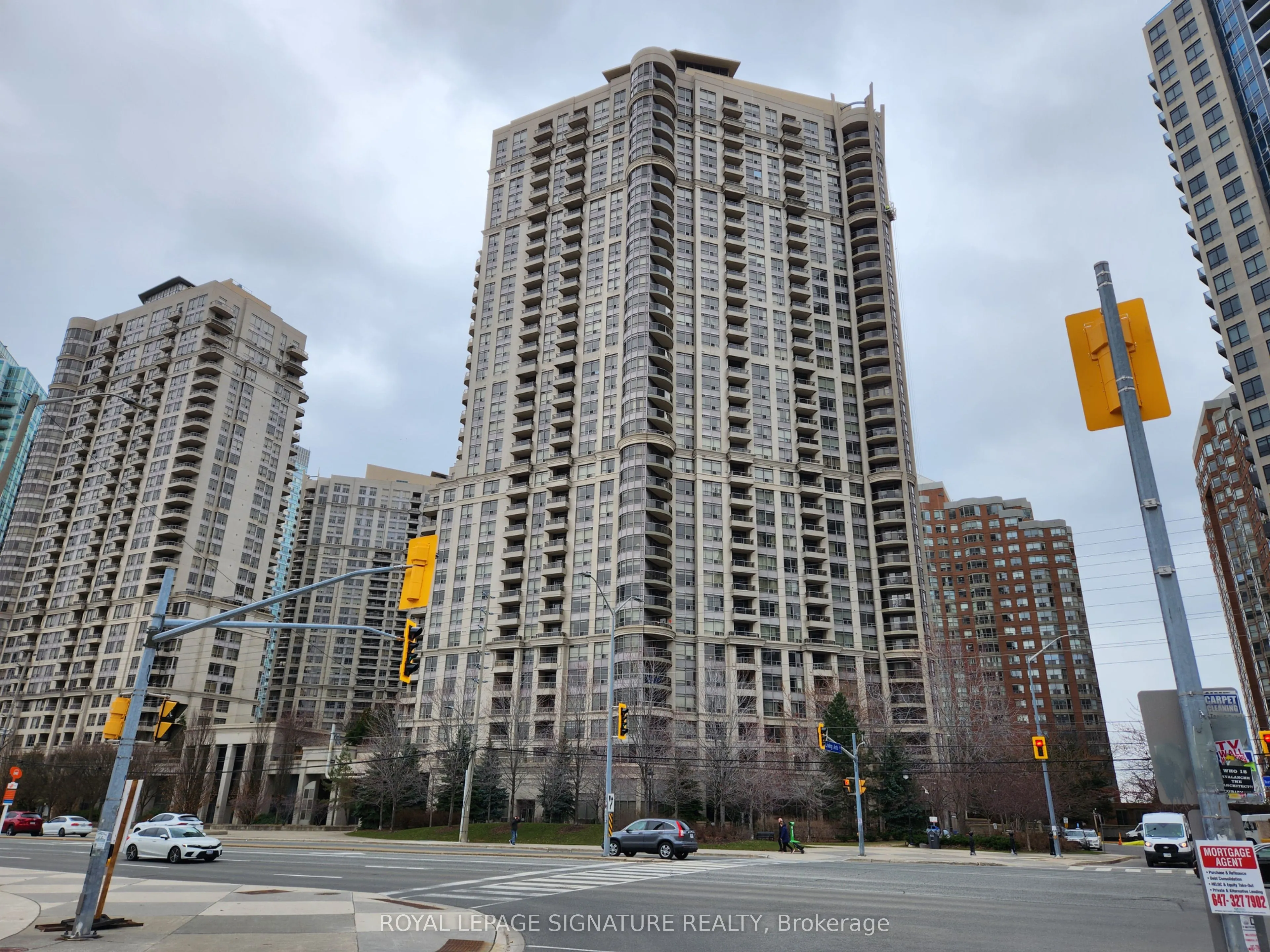 Property For Lease | W12962972