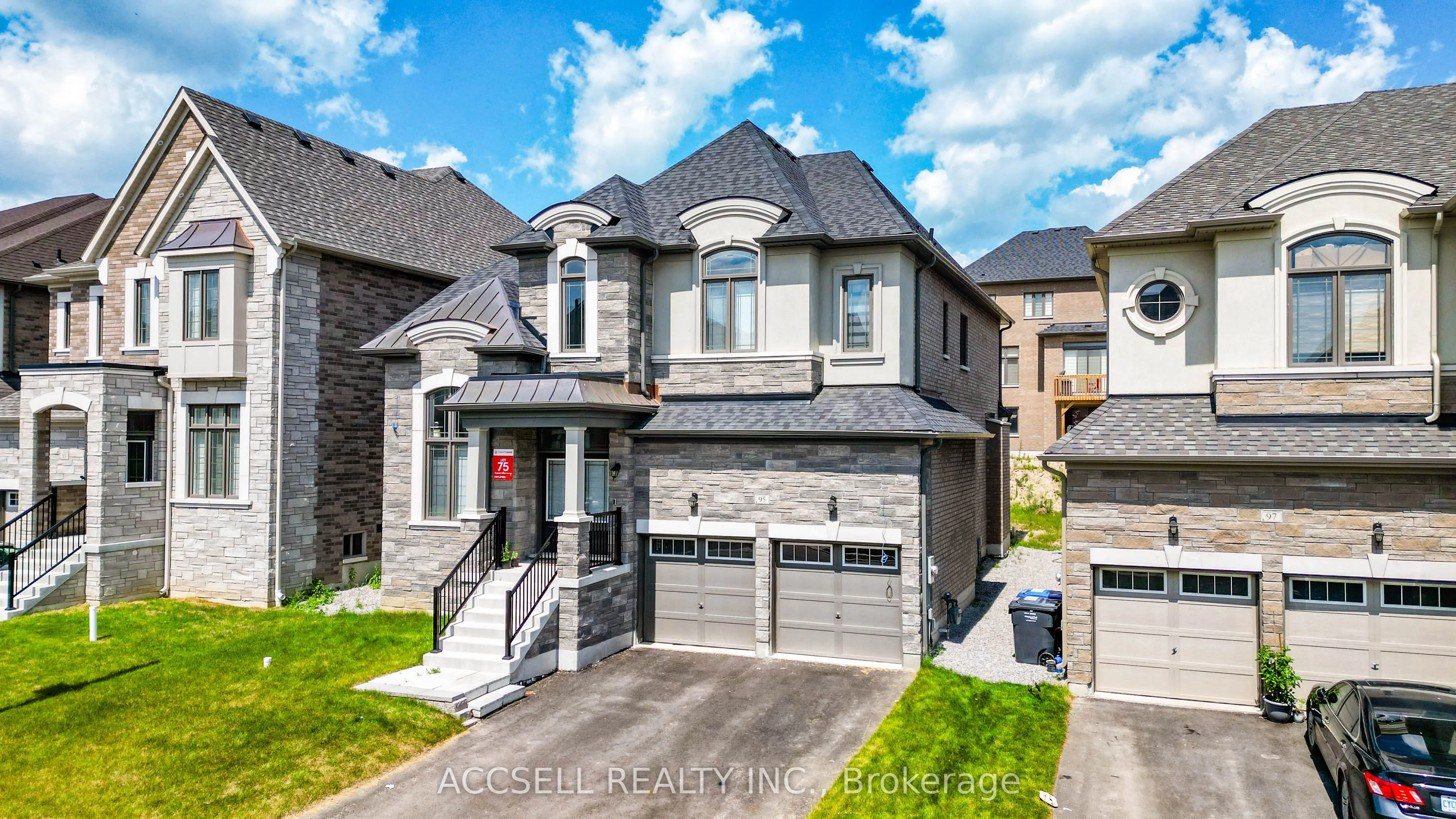 Detached Home For Sale | W12964724
