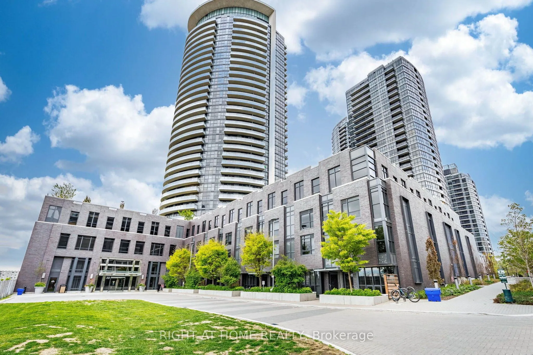 Property For Lease | W12965344