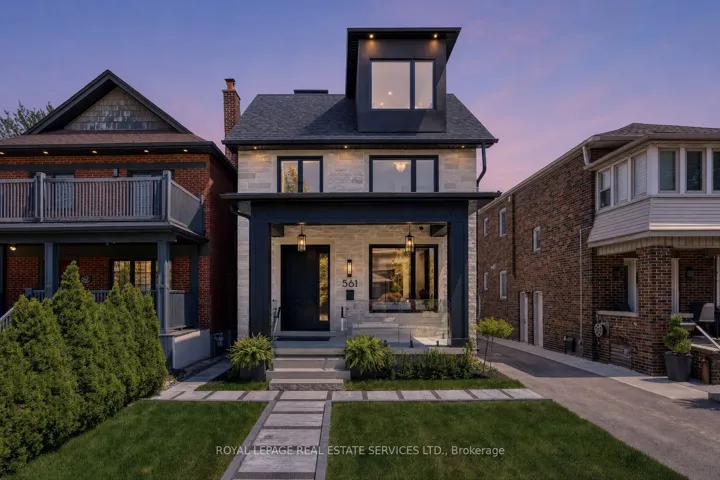 3 Storey Main House | Approximately 2,829 sf