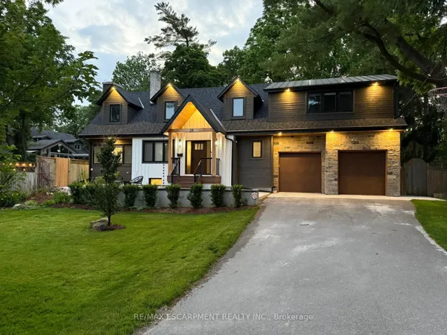 29  Pinewood  Trail, Mississauga, ON L5G 2L2