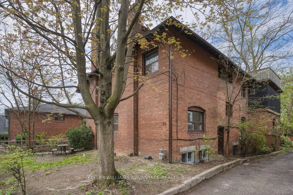 Property For Sale | W12967136