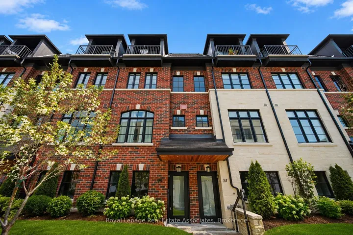 30  Lunar  Crescent, Mississauga, ON L5M 2R5