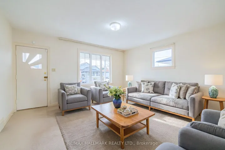 945  Glencairn  Avenue, Toronto W04, ON M6B 2A6