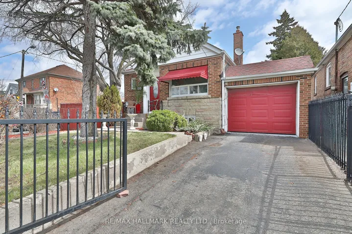 Wide private driveway