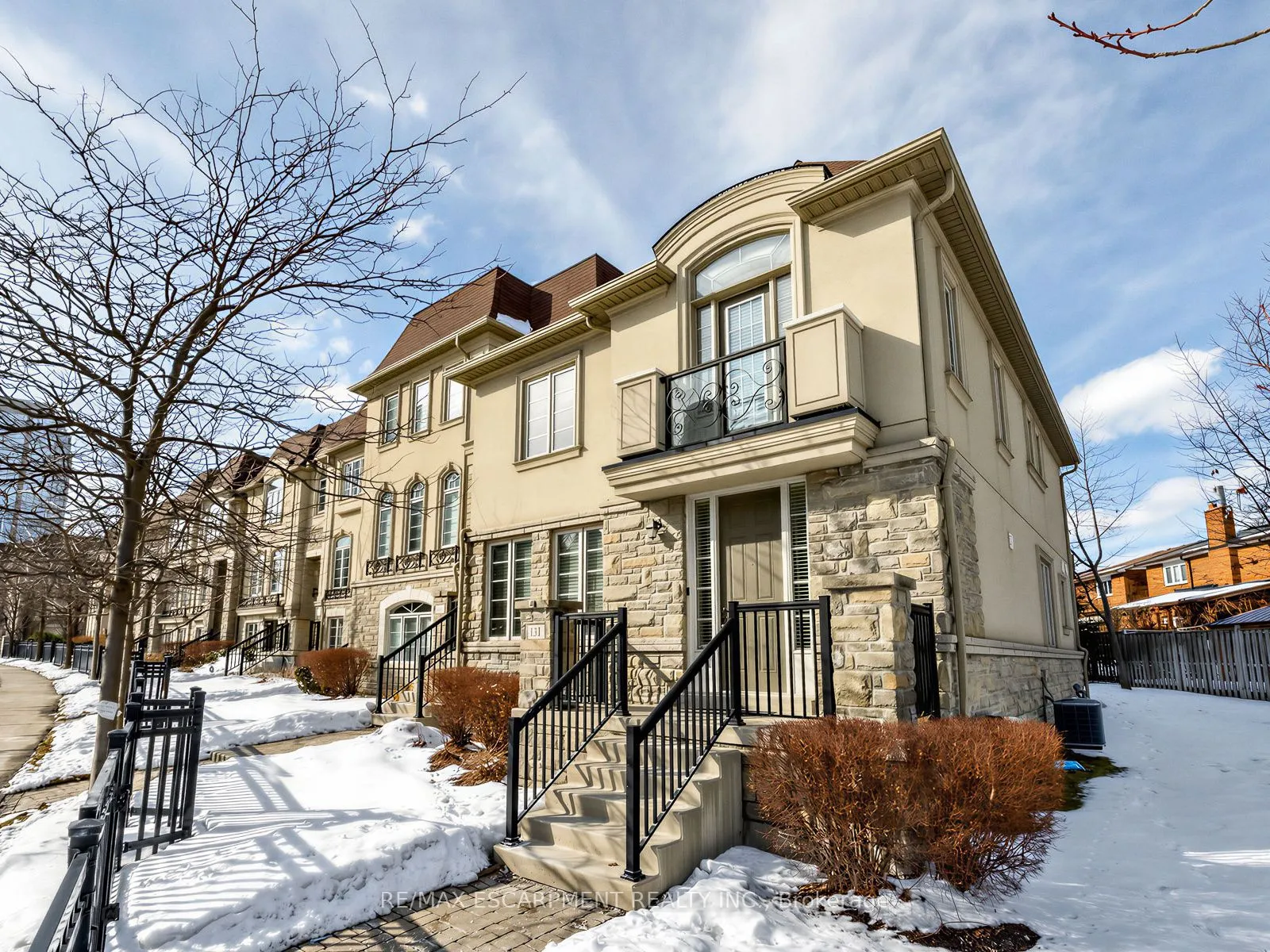 Property For Sale | W12970526