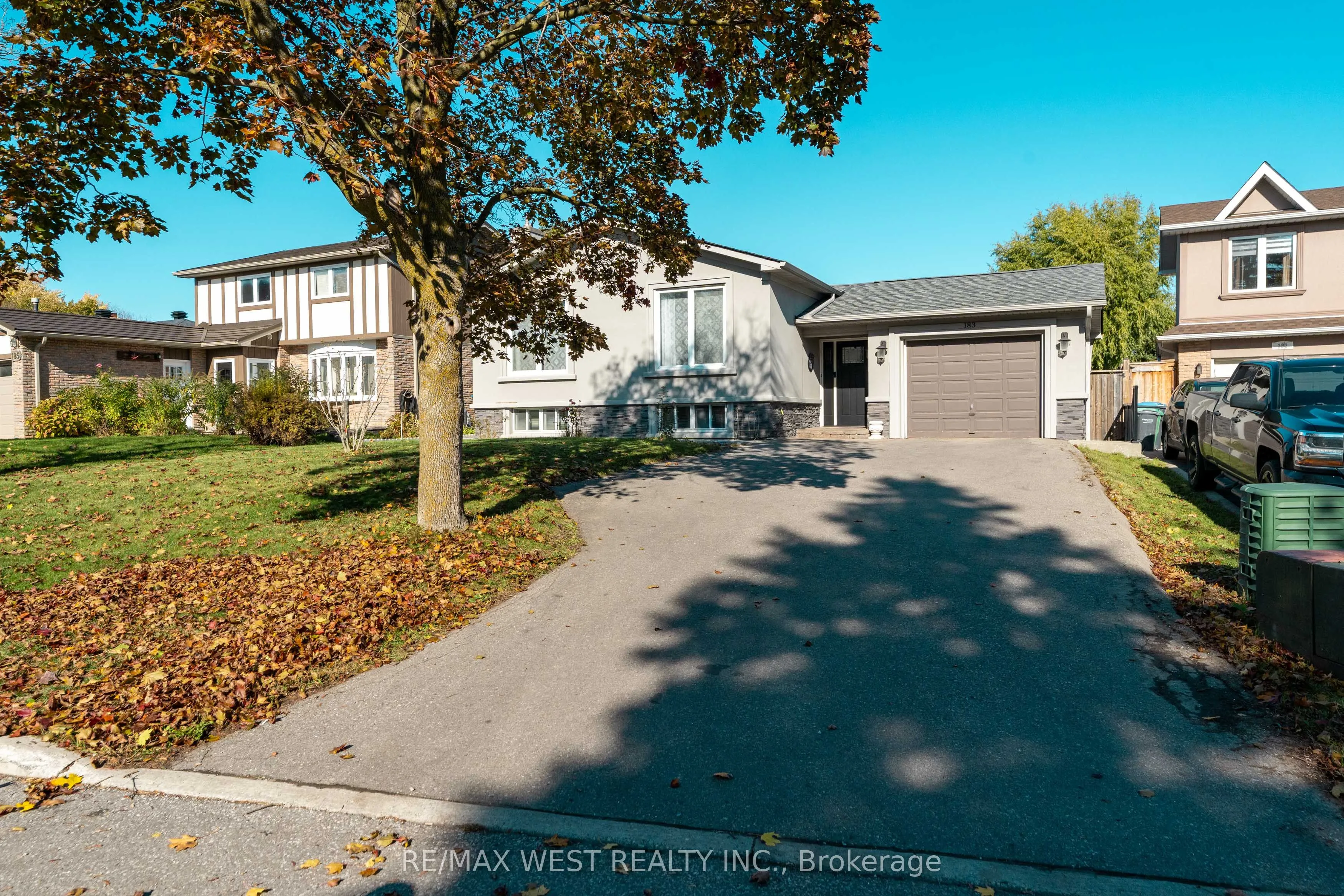 Detached Home For Sale | W12975238