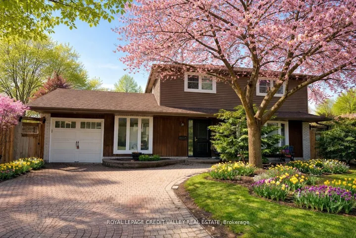 36  Lockton  Crescent, Brampton, ON L6W 1C3