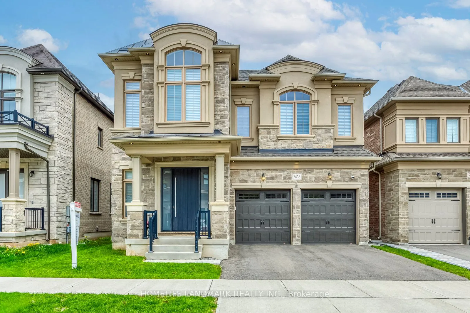 Detached Home For Sale | W12978116
