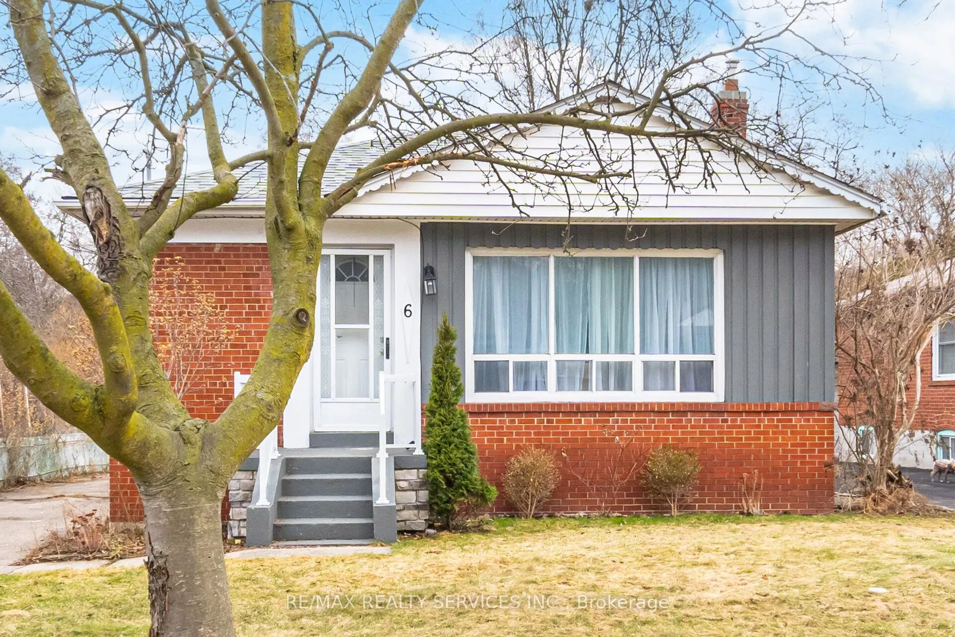Detached Home For Sale | W12978422