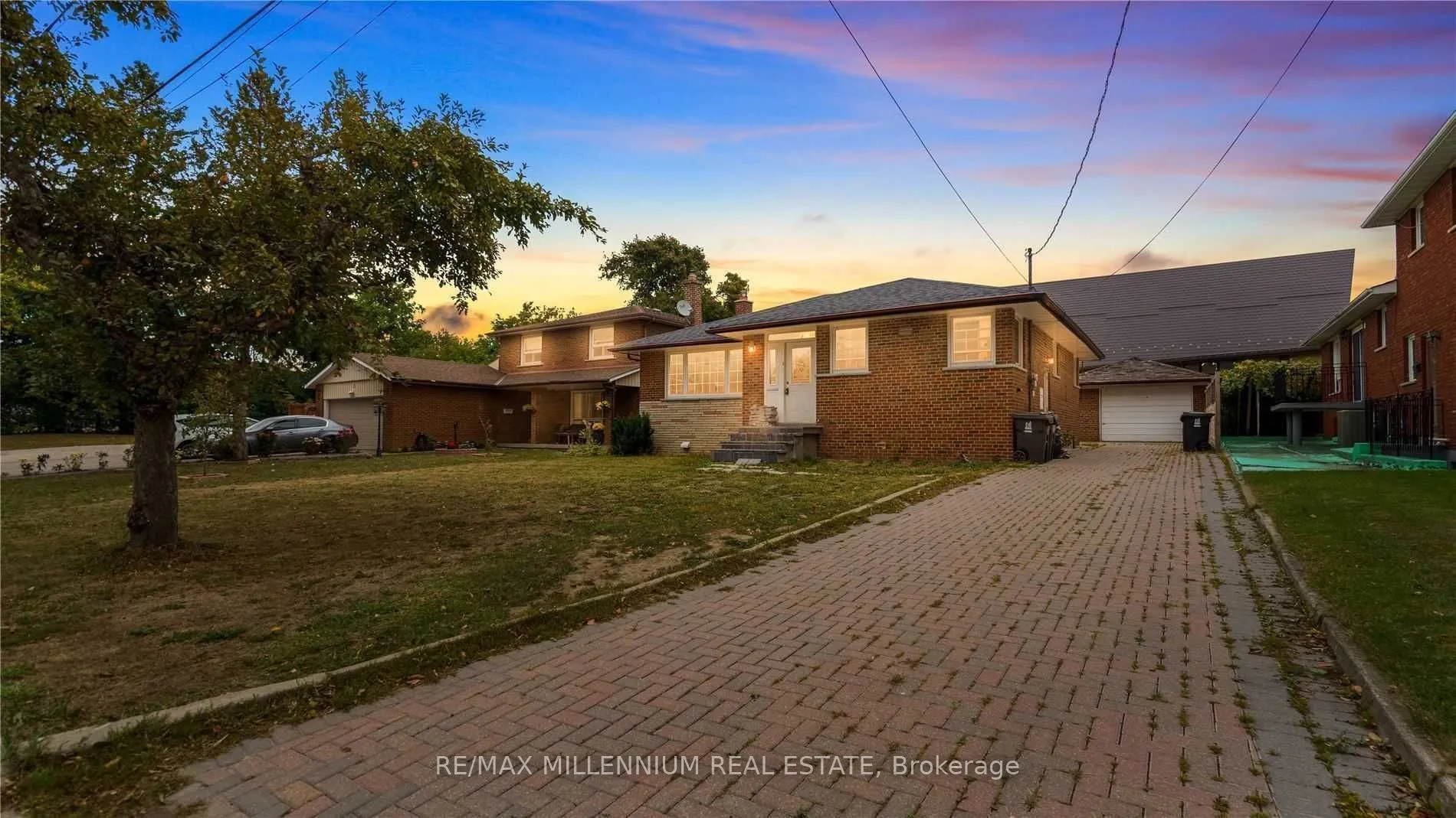Detached Home For Lease | W12979962