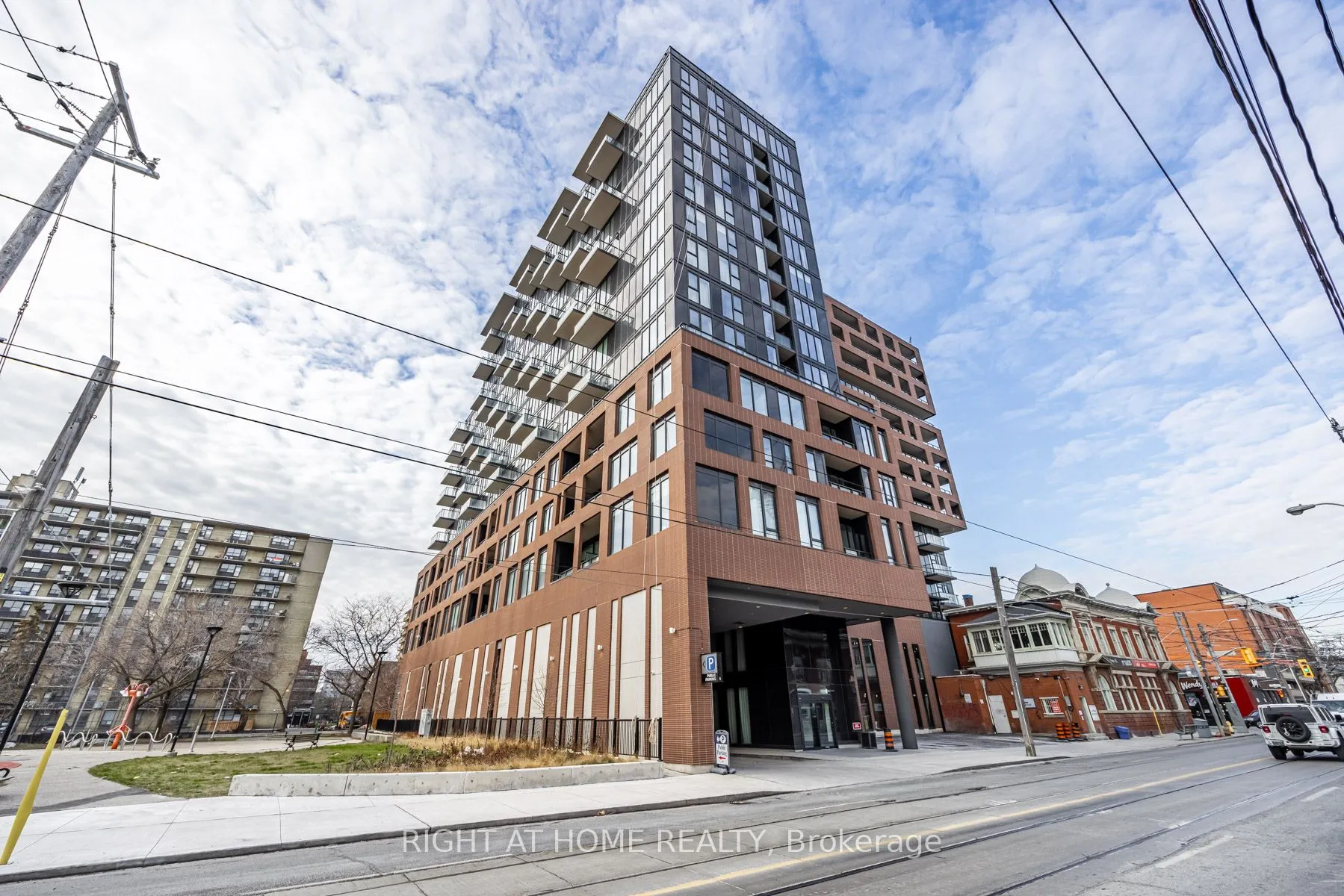 Property For Sale | W12981008