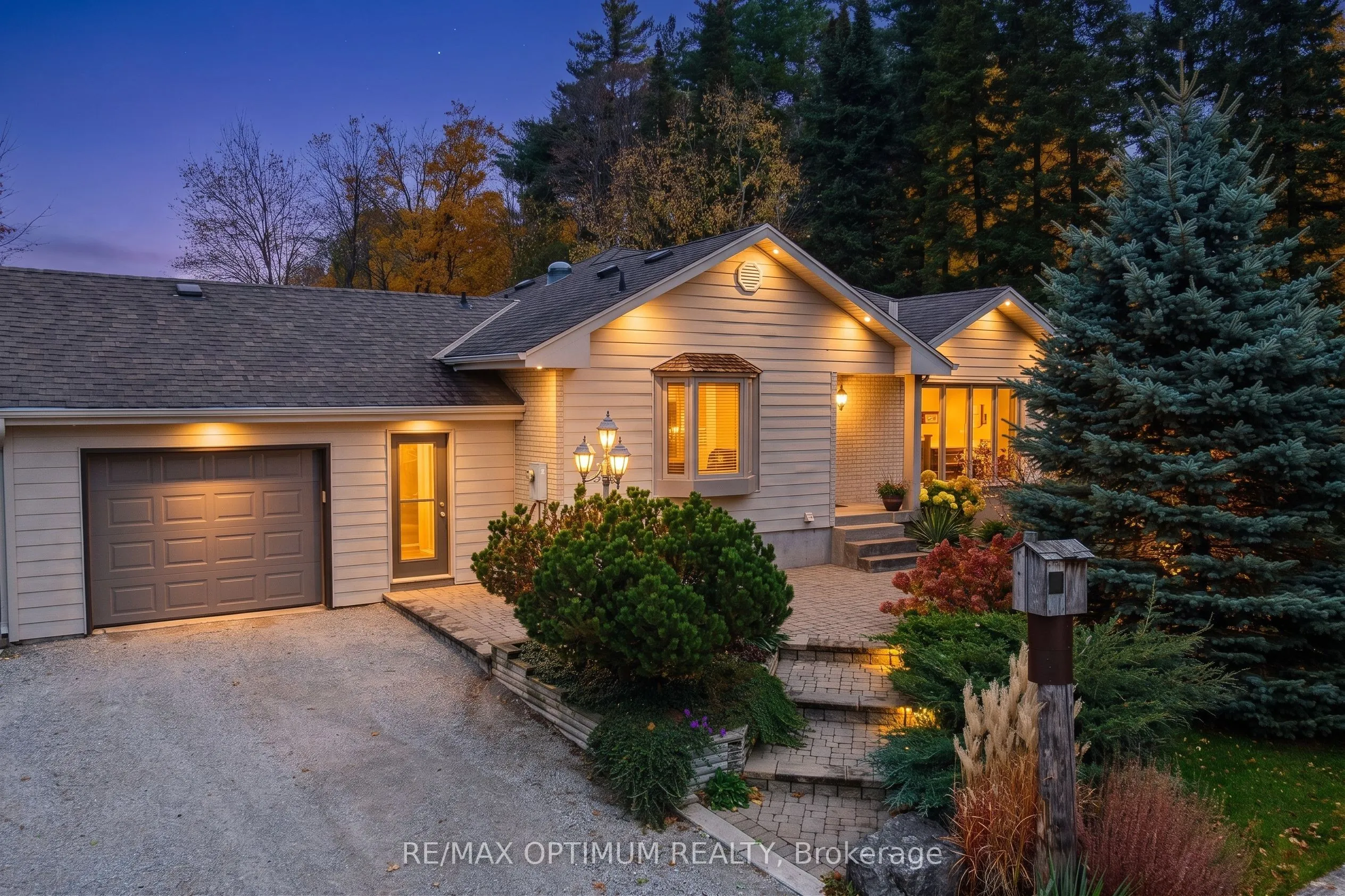Detached Home For Sale | W12981202