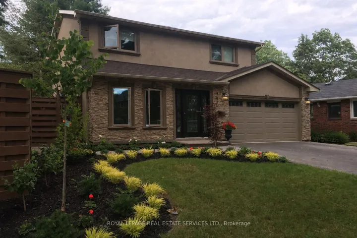781  Fletcher Valley  Crescent, Mississauga, ON L5J 2X4