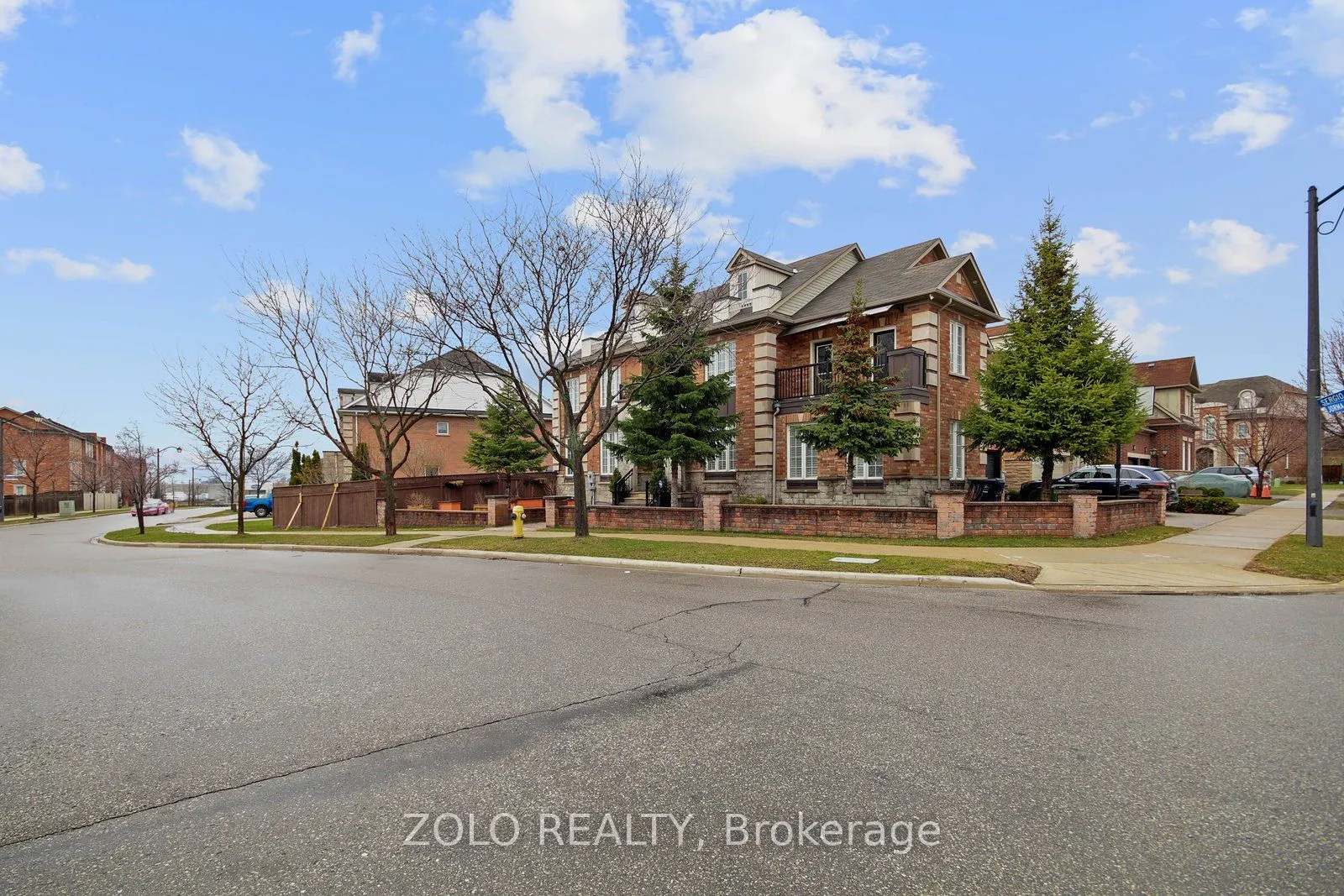 Detached Home For Lease | W12981930