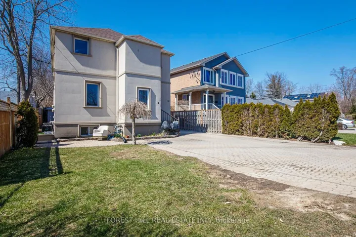 19 Troy Street, Mississauga, ON L5G 1S6