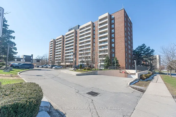 31  Four Winds  Drive, Toronto W05, ON M3J 1K9