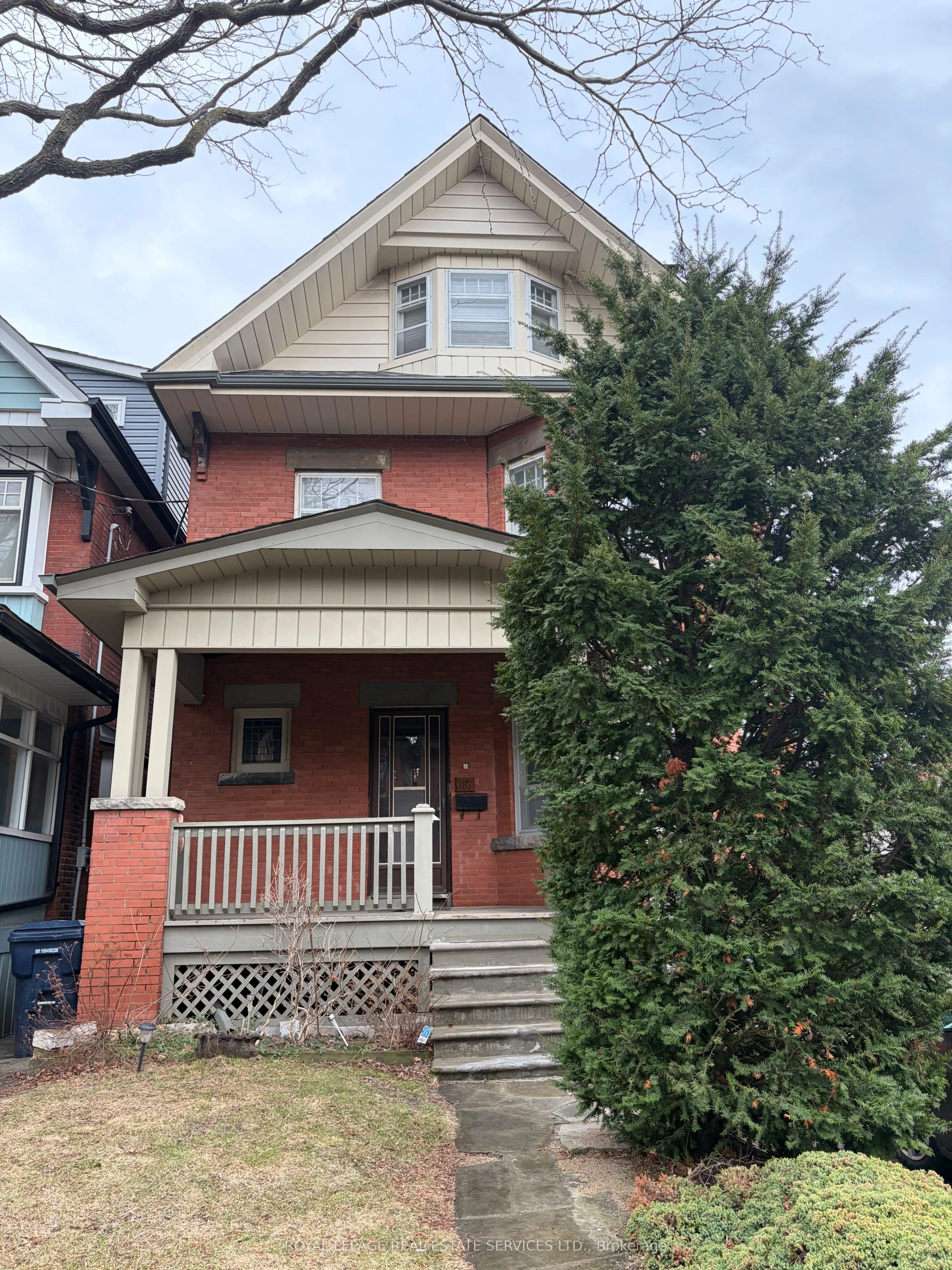 Detached Home For Lease | W12983310