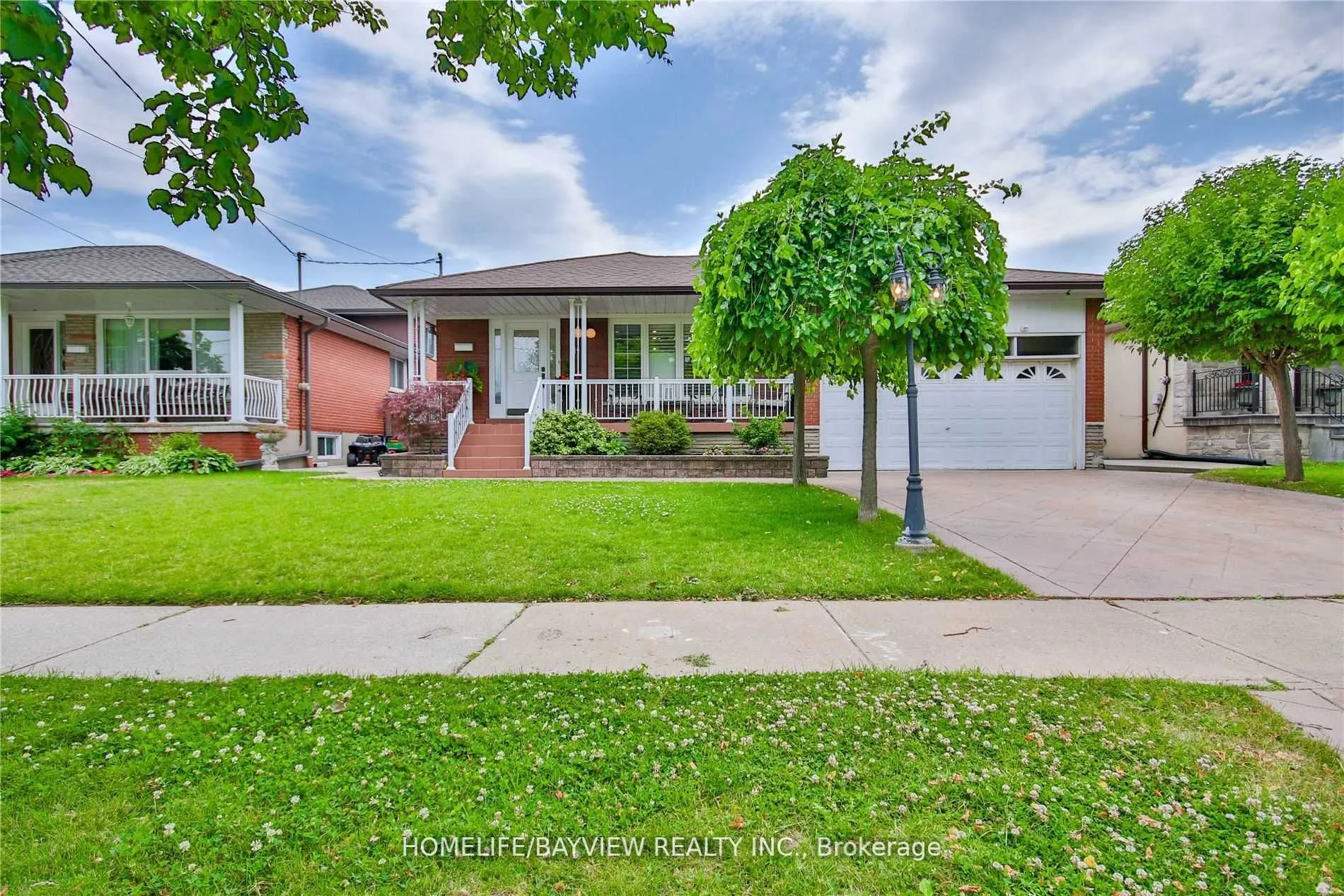 Detached Home For Lease | W12984428