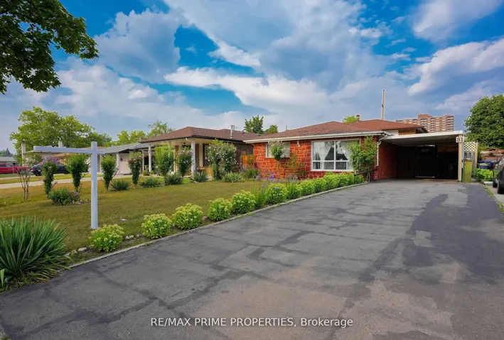 81  Silverstone  Drive, Toronto W10, ON M9V 3G4