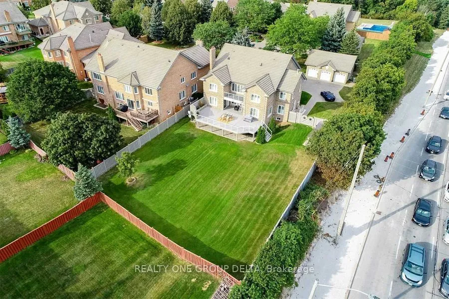 Detached Home For Sale | W12988670