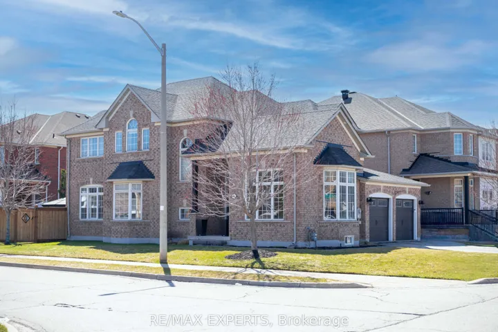 52  Goreridge  Crescent, Brampton, ON L6P 1P1