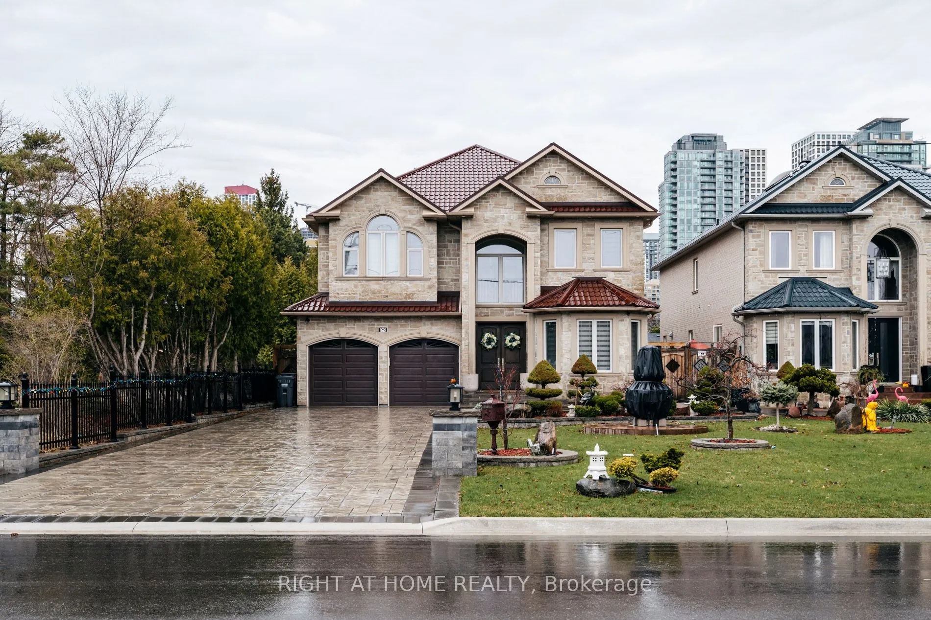 Detached Home For Sale | W12990426