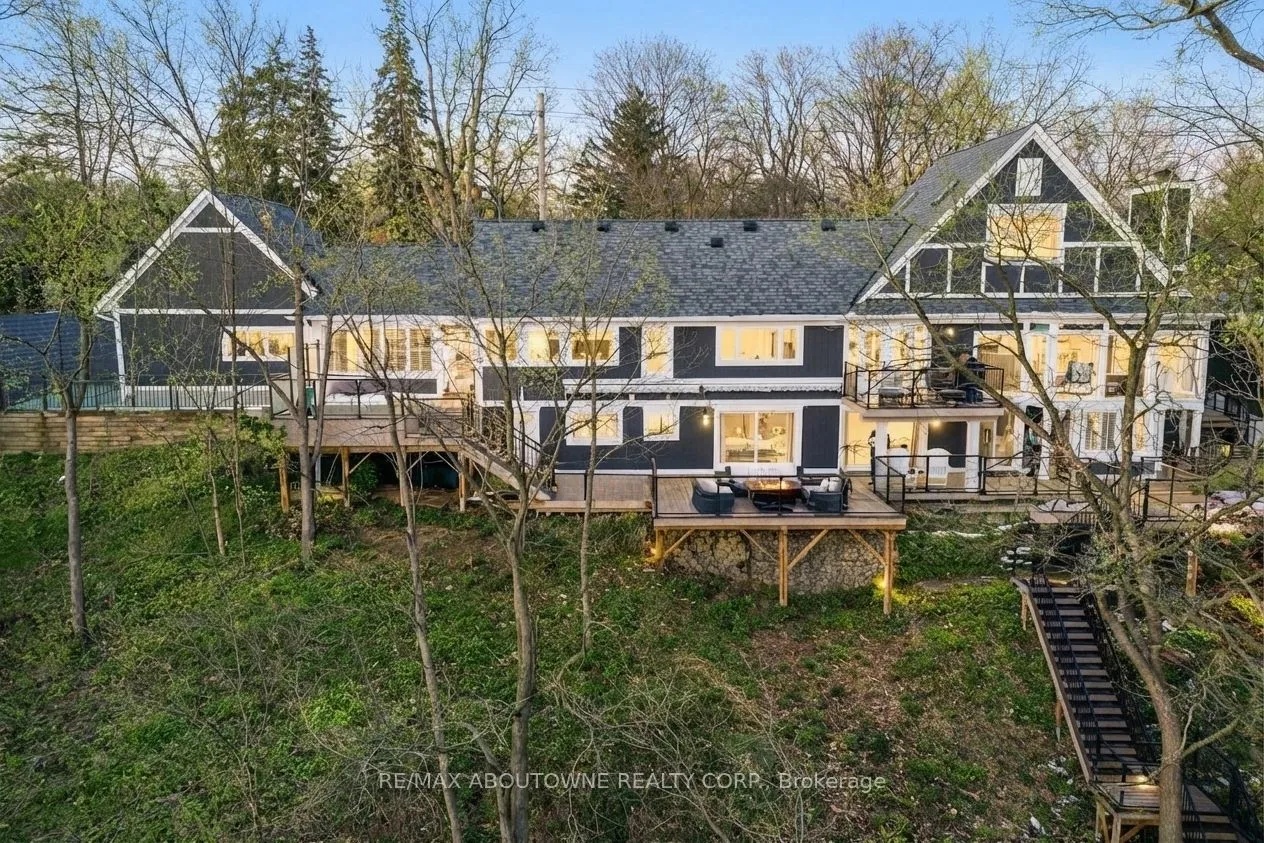 Detached Home For Sale | W12991350