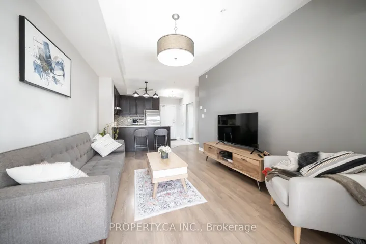 570  Lolita  Gardens, Mississauga, ON L5A 0A1