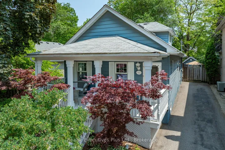 322  Pine  Avenue, Oakville, ON L6J 2J9